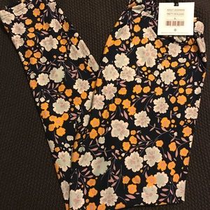 Agnes and Dora leggings